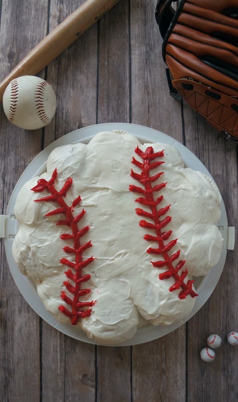 Baseball Cupcake Ideas Make A Fun Baseball Pull Apart